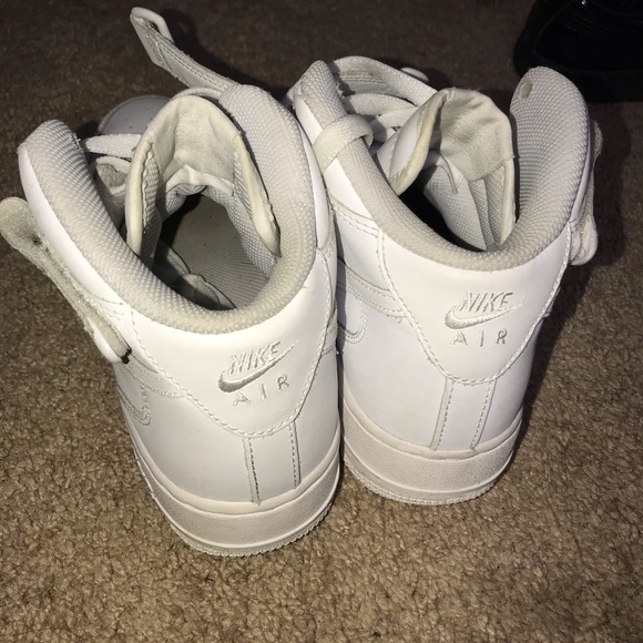 mid top air force 1s - Picture 4 of 6